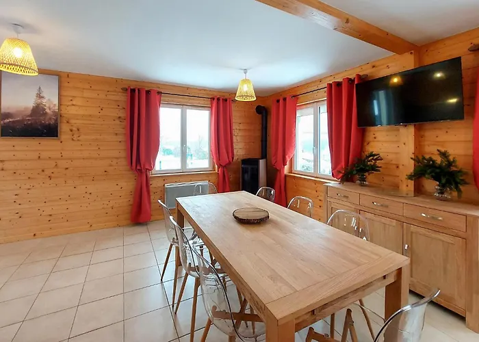 Holiday home Lovely In With Kitchen